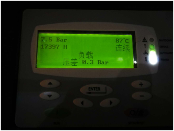 油氣分離器使用過(guò)程中因壓差過(guò)高被擊穿，造成跑油，油分配料不匹配造成壓差過(guò)高(圖5)